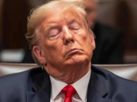 'USPAVANI DON': Trump zadrijemao na vlastitom suđenju!?