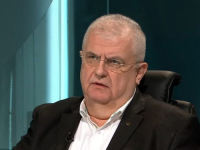 NENAD ČANAK NAJAVLJUJE: 'Dodiku gori pod noktima, i zna ako nešto brzo ne preduzme, ode glava…'