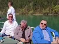 ORGIJANJE U VIŠEGRADU: Dodik i Kusturica pjevali 'Od Topole pa do Ravne Gore' (VIDEO)