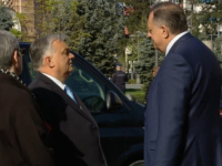 STIGAO 'DRAGI GOST': Dodik dočekao Orbana ispred Palate RS u Banjaluci