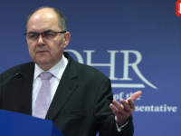 'ISPRAVIO KLJUČNU GREŠKU': Christian Schmidt ponovo izmijenio Izborni zakon