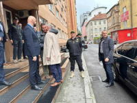 ISAK SVEČANO DOČEKAO PRIPADNIKE FUP-a NAKON PUŠTANJA NA SLOBODU: 'Šta ćete sad da nam pakujete, kolege?' (FOTO)