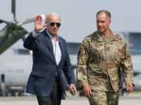 SADA JE POSTALO I ZVANIČNO: Biden potpisao zakon odobravajući ključnu vojnu pomoć Ukrajini