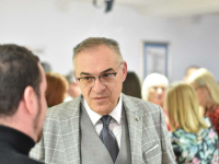 DA LI ĆE SE UGASITI STRANKA KOJU JE OSNOVAO RATNI ZLOČINAC RADOVAN KARADŽIĆ: Haotično u najvećoj opozicionoj partiji u RS-u, zaposleni su već na birou
