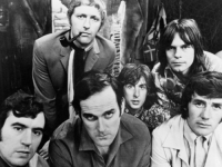 PIKANTERIJE IZ LETEĆEG CIRKUSA: Terry Jones je tokom svađe s Pajtonovcima na Johna Cleesea...