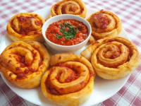 PRIJEDLOG ZA DORUČAK: Ako niste znali kako da pripremite pužiće sa ajvarom, pokušajte po ovom receptu