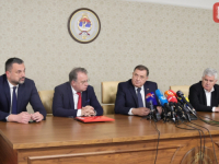 LOBIRANJE ZA SNSD: Da li je politika Trojke suprotstavljena američkom pristupu izolacije Dodika?