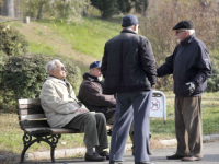 ŠOK ZA FEDERALNE PENZIONERE: Aprilske penzije biće uvećane za mizernih 1,6 posto!