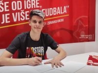 PRVE FUDBALSKE KORAKE NAPRAVIO U TUZLA CITY-ju: Talentovani omladinac potpisao profesionalni ugovor sa Veležom