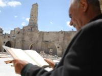 U VIHORU RATA: Palestinci posljednje dane ramazana provode u Velikoj džamiji u Gazi