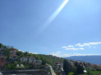 U RUCI VODE FLAŠICA, NA TERMOMETRU 'TRIDESETICA': Jutra ugodna, tokom dana bit će potrebno i...