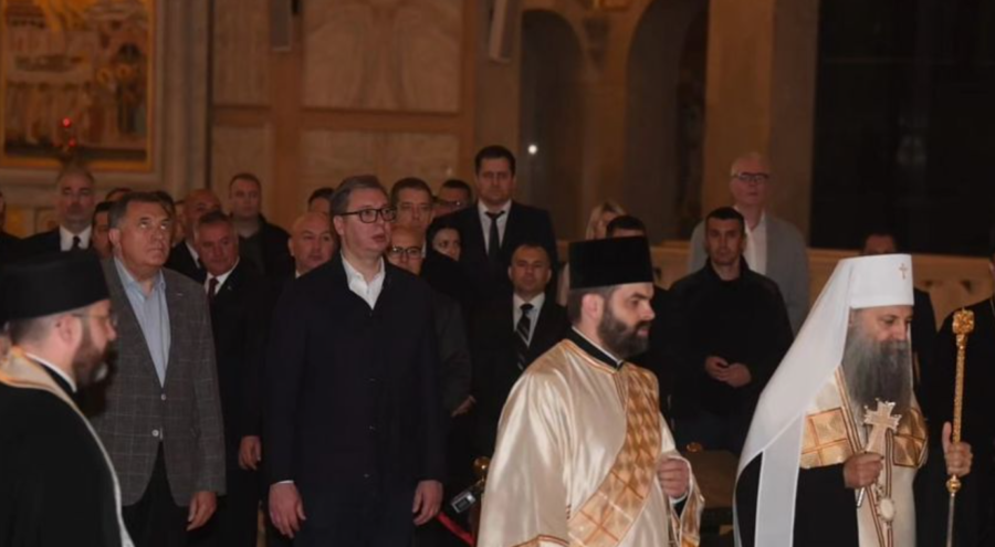 1716196381-vucic-u-crkvi-dodik-900x495.png