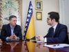 PRIJE ODLASKA U NEW YORK: Bećirović se sastalo sa ambasadorom Delmasom, zahvalio se Macronu na podršci o rezoluciji o Srebrenici