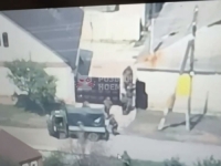 KADROVI KOJI VRAĆAJU FILM U PRVU POLOVINU 90-ih NA OVIM PROSTORIMA: Pogledajte kako ruski vojnici pljačkaju domove...