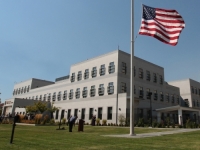 IZ AMBASADE SAD-a O NAPADIMA NA AVDU AVDIĆA: 'Sloboda izražavanja i pristup objektivnim i tačnim informacijama ...'