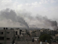 NOVI IZRAELSKI NAPAD U POJASU GAZE: Ponovo na meti šatorsko naselje, najmanje 20 mrtvih!