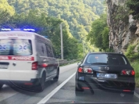 STRAVIČAN SUDAR U KANJONU TIJESNO: Poginula jedna osoba, povrijeđene dvije osobe