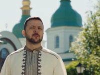 ZELENSKI POSLAO JAKU PORUKU: 'Bog ima ukrajinsku zastavu, klečimo samo u molitvi'
