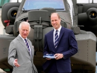 KAŽE DA JE WILLIAM DOBAR PILOT: Kralj Charles predao titulu zapovjednika vojne avijacije svom sinu