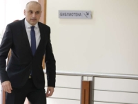 DARKO BANJAC, UHLJEB BEZ PREMCA: Vlada RS-a nastavlja da imenuje beskonačne vršioce dužnosti