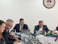 KAJGANIĆU OČITO NE SMETA TO ŠTO JE DODIK DANAS OPET NEGIRAO GENOCID U SREBRENICI: Pokazujući navodnu ažuriranu evidenciju CIPS-a...