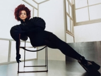 S KOSOVA NA VRH SVIJETA: Dua Lipa - 'Kada odem kod tetke, sve počne prilično pitomo, a onda se uključi muzika i svi...'