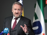IZETBEGOVIĆ PRED SASLUŠANJE U SIPA-i: 'Nimalo slučajno. Jasna je ovo poruka, i po tajmingu i po odabiru ljudi koji se pozivaju!'