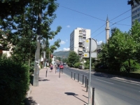 U SARAJEVU POSTALO TREND: Udario pješakinju i pobjegao, MUP traga za njim