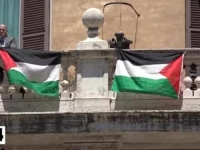 'DOSTA JE, IMAMO 35 HILJADA MRTVIH U GAZI': Bivši italijanski zastupnik istakao zastavu Palestine (VIDEO)