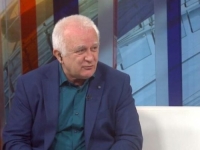 DUŠAN JANJIĆ DIREKTNO: ' Obični građani u Beogradu ne razumiju šta je Rezolucija, ali su mnogi zabrinuti da ne dođe do novih sukoba'