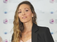 U KRATKOJ MAJICI POKAZALA STOMAK: Đokovićeva supruga Jelena opušteno zaplesala uz veliki hit (VIDEO)