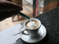 KAKO ĆEMO TO PODNIJETI: Cijene kafe ponovo će ići gore, a i ovako preskupe