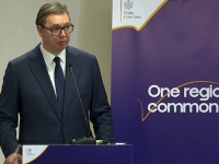 VUČIĆ NI U KOTORU NE POSUSTAJE: 'Kakav je smisao rezolucije o Srebrenici, pitam vas ja...'