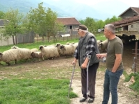 POZNATI JAJAČKI STOČAR NE KRIJE: Cijena od 12 KM za janje je malo pretjerana