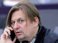 POLICIJA UPALA U URED POLITIČARA U BRISELU: Pomoćnik mu uhapšen pod optužbama da je špijunirao za Kinu