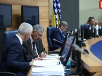 ZAŠTO SE NIKO NIJE IZNENADIO: Parlament BiH odbio da po hitnom postupku razmatra prijedloge dopuna...