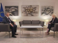 PLENKOVIĆ ODGOVORIO NA 'SIGURNOSNO' PITANJE: 'Pancirku? Non stop nosim, zato misle da sam bucmastiji. Šalim se...'