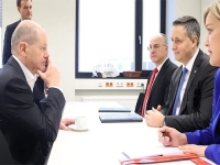 OTPUTOVAO U NJEMAČKU: Predsjedavajući Predsjedništva BiH Denis Bećirović s Olafom Scholzom u...