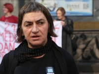 STAŠA ZAJOVIĆ IZ 'ŽENA U CRNOM' ZA 'SB': 'Vučićeva histerija oko Rezolucije skretanje pažnje sa izbora u Beogradu, 90-te žele potpuno obrisati'