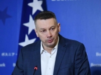 SMJENA, ODMAH: Nenad Nešić na srbijanskoj televiziji ismijavao žrtve genocida u Srebrenici (VIDEO)