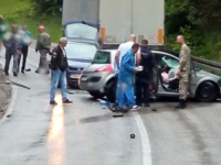 PONOVO TEŽAK UDES KOD PALA: U sudaru dva putnička automobila i kamiona petero povrijeđenih