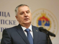 RADOVAN VIŠKOVIĆ, NA RUBU PAMETI: 'Ako nisu mogli od 193 članice naći nekoga ko nije počinio genocid, nego onog koji sada...'