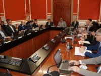 VIJESTI IZ VLADE BRČKO DISTRIKTA: Usvojena Odluka o visini novčane pomoći uposlenicima uslijed...