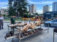 DUDIĆA U KRAGUJEVCU ČEKA SLAVLJE: Spreman vo na ražnju, 5.000 litara pive i 2.500 lepina