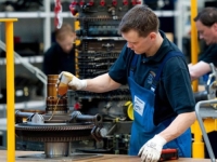 PRIVREDA RS KLIZI U RECESIJU: Oštar pad industrijske proizvonje i broja zaposlenih