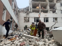 POGOĐENA ZGRADA OD DEVET SPRATOVA, SRUŠENA ČETIRI GORNJA: Jedna osoba poginula, više od deset povrijeđenih