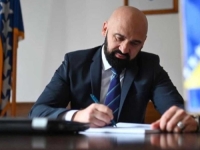 POLITIČKI FENOMEN KOJI TREBA IZUČAVATI: Ramo Isak - politički Torabi!