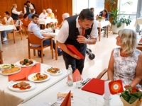 UVIJEK KORAK ISPRED SVIH: U Beču otvoren prvi restoran prilagođen osobama s demencijom