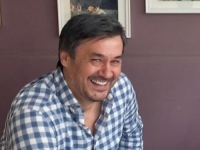EMISIJE UOČI UTAKMICA NA EURU BESKRAJNO SU DOSADNE: Jedino dva bivša igrača Želje, jedan u Sarajevu, drugi u Beogradu, loš koncept čine zabavnim