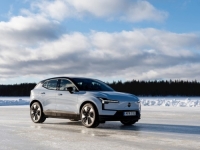 ZAHVAĆENA 71.000 AUTOMOBILA: Otkrivena ozbiljna greška, pa gigant sa tržišta povlači EX30